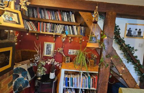 Cheerful, bright, cosy period cottage with hot tub - Foto 33