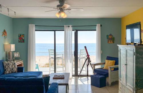 Gulf-Front Villa A-6 Pool Access Sleeps 6 - Foto 2