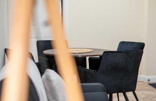 Modern Apartment Free Off Road Parking 2x Double Rooms Suite 11 - Foto 13