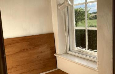 Country cottage overlooking fields with garden room - Foto 35