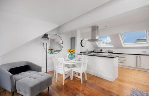 Stunning Penthouse Apartment - Sea view - Plymouth - Parking - By Habita Property - Foto 24