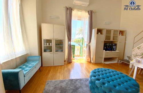 WELCOME RIVIERA - AL CASTELLO-VISTA MARE -ROMANTICO e CENTRALE a 20 METRI DAL MARE-toll parking at 15 euro per day to be booked in advance -subject to availability - Foto 15