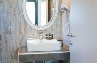 Callista Suites - Photo 16