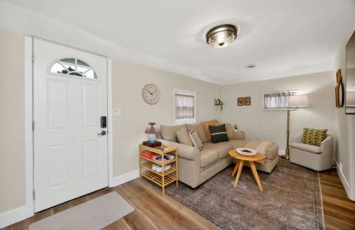 Prime Ames Location 2BR 1BA Near ISU - Foto 1