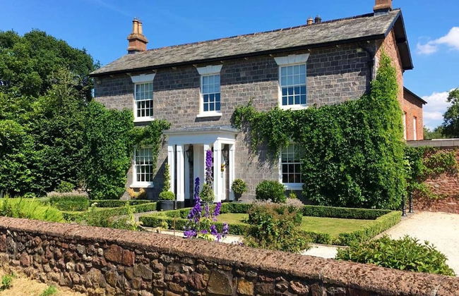 Muddifords Court - Photo 1