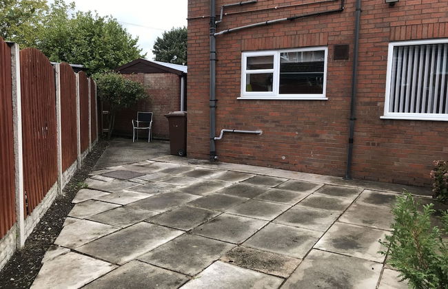 Modern 3-bed House With Parking Bamber Bridge, Preston - Foto 38