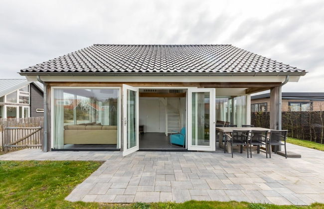 Holiday Home in Renesse Near the Beach - Foto 1