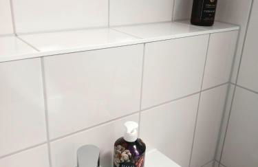 City Apartment 2#Netflix &Wlan &Kingsize Bett & Kaffee Maschine & Zentral & 500m Innenhafen & 2 min U Bahn - Photo 16