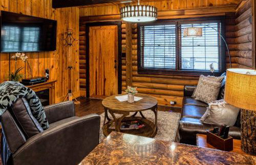 Cozy Lakefront Cabin on Lake Nantahala with Dock - Foto 13