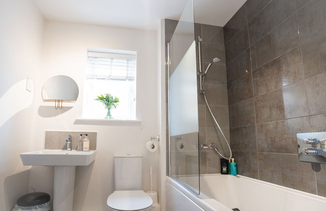 Immaculate 4-bed House 5mins Walk to Village Shop - Foto 25