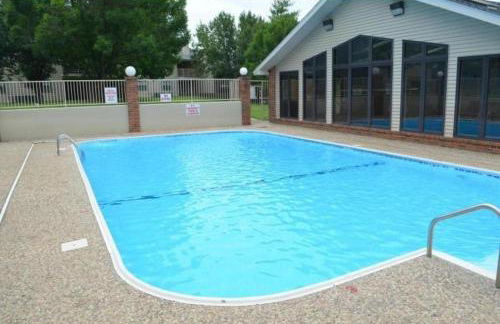 2BR Penthouse Condo - 2 Pools - Close to the Strip - Stairs Required - FREE TICKETS INCLUDED - FHC-24 - Foto 27