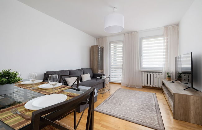 Grey Apartment in Katowice by Renters - Foto 18