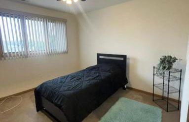 3BR-2BA Deluxe Apartment with Fireplace and Balcony - Foto 13