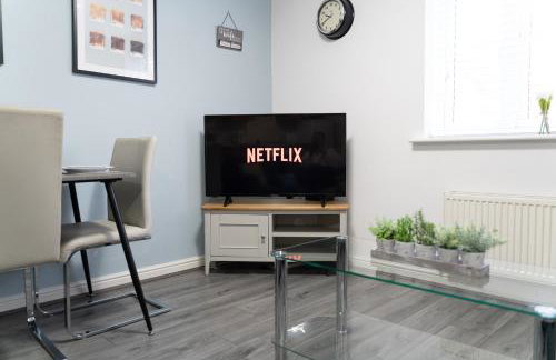 2 Bed Apt with free parking on driveway and free Wi-Fi - Photo 2