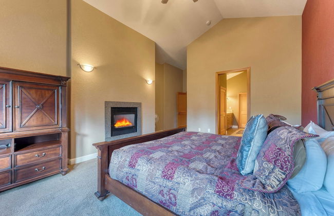 Luxe All-season Retreat by Avantstay Prime Location, Near Skiing - Foto 95