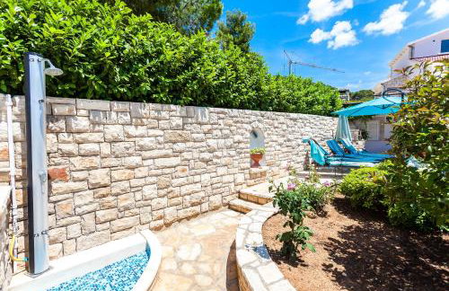 Seaside family friendly house with a swimming pool Grscica, Korcula - 23487 - Photo 13