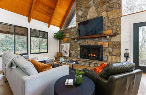 Smokys Landing Disc Golf Game Room Hot Tub - Photo 4