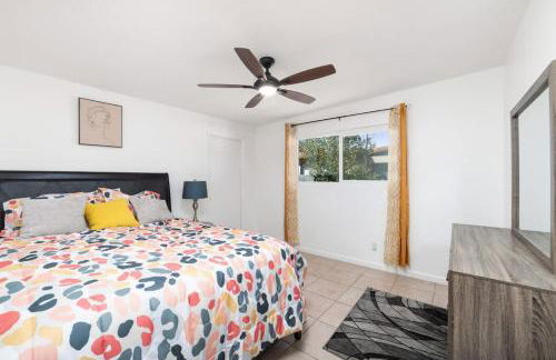 3BR 2BA Home in Palm Springs with Private Pool - Foto 22