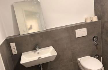 Moderne Wohnung für 4 Personen mit extra Schlafzimmer, Wohnzimmer & Balkon - Photo 3