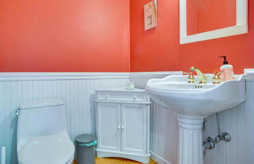 3 Mi to Megansett Beach Home with Pool and Game Room - Foto 27