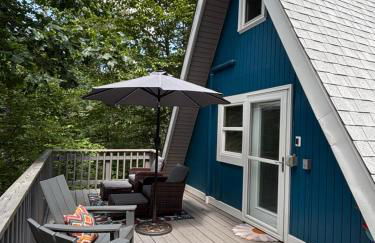 Bluebird Cabin - Cozy A-Frame Retreat - Photo 19