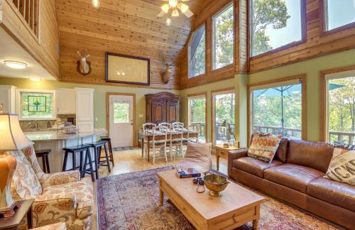 Peaceful Greers Ferry Cabin with Deck and Lake View! - Foto 4