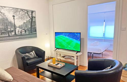 Encantador Muy Céntrico Terraza y AC - Foto 7