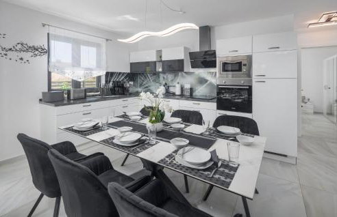 3 Bedroom Amazing Home In Musales - Photo 15