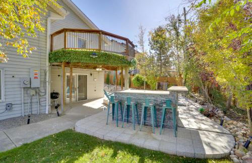 6 Mi to Barr Lake Apt with Yard and Pool Access! - Foto 3