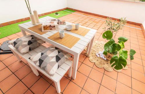 LA TERRAZA DE LA VEGA - Ubicación inmejorable , wifi , terraza y parking gratuito - Foto 41