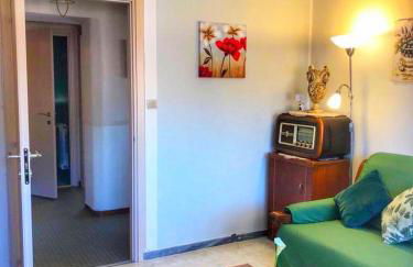 Intero Appartamento dei Pini - posto auto incluso - 4 piano senza ascensore - Foto 8