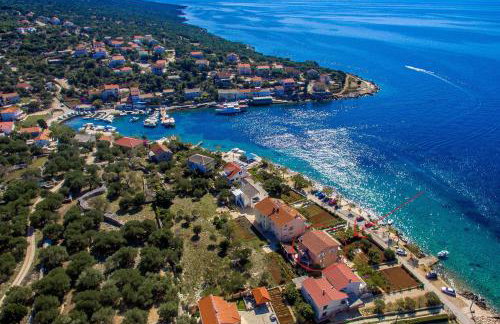 Apartments Ivan Sea View in Peaceful Lun - Photo 17