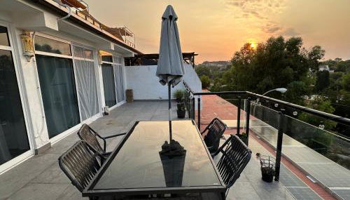 A slice of paradise in the sun with sea views - Photo 4