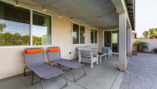 Luxe Indio Stay w Pool Tiki Bar Fire Pit Near Coachella Longfellow - Foto 2, Habitación