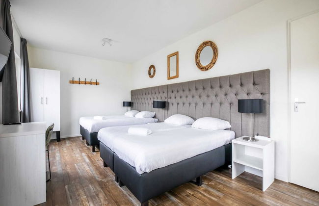 Brand new Luxury Villa on a Small-scale Park With its own Jetty - Photo 13