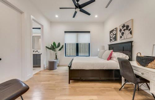 Mod Squad - Photo 63