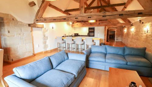 Tithe Barn - Photo 3