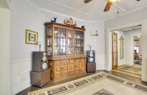 Quaint Beverly Townhome Walk to Beach and Downtown! - Photo 4