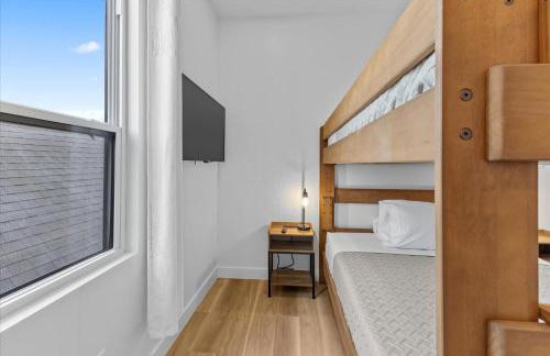 Spacious Downtown Indy Home Perfect for Groups - Photo 59