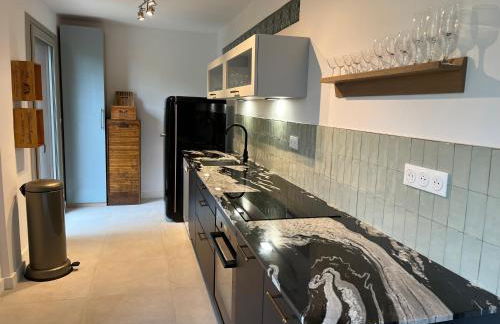 Dans la bastide de Domme - piscine chauffée, parking privé - Foto 9