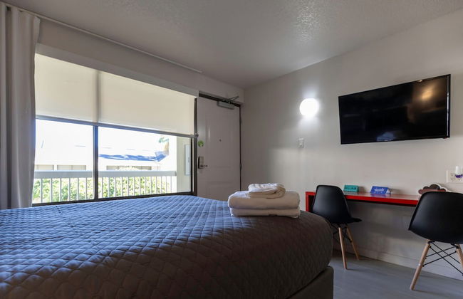 Entire Studio With Free Shuttle to Disney - Foto 13