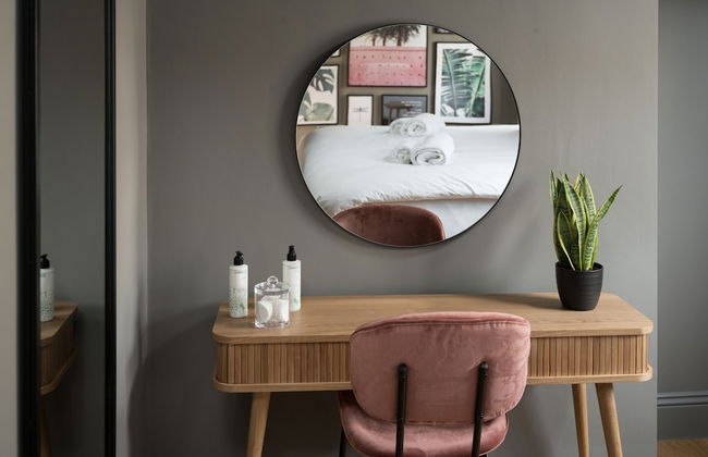 Hiding Space - Trim Street Apartments - Foto 18