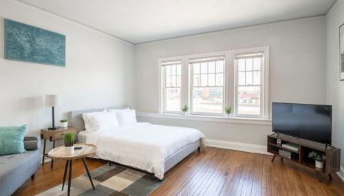 CITY VIBES - Modern Suite in the heart of Downtown - Foto 2