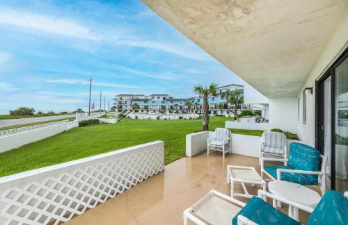 Lovely 2 Bedroom Beachfront Condo - Foto 37