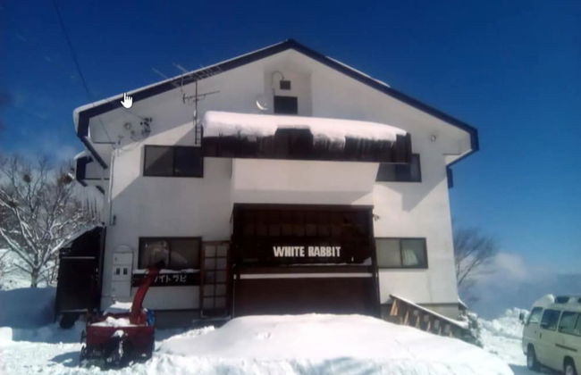 Rental Lodge WHITE RABBIT Madarao kogen Cottage RABBIT - Photo 1