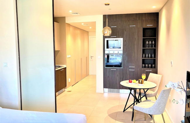 Amazing Living With Balcony - Park View JVC - Foto 2