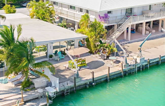 Seabreeze Cove Waterfront Gem 38 Foot Dock Cabana Club - Foto 24