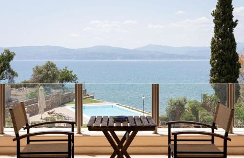 Eretria Luxurious Seafront Villa - Photo 53