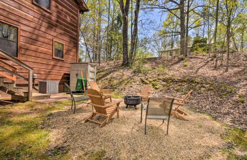 Cozy Hiawassee Cabin with Fire Pit and Mtn Views! - Foto 26