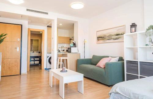 Estudio con vistas y parking - Foto 9